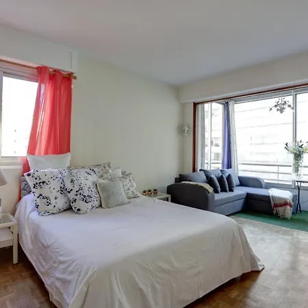 Big & Cozy 2 Bdr, 200 Mts From La Croissette Διαμέρισμα *