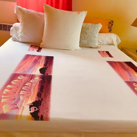 Big & Cozy 2 Bdr, 200 Mts From La Croissette Διαμέρισμα